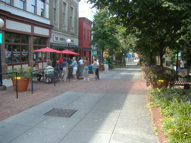 Looking west along the Main Street Plaza, I took this picture about noontime.